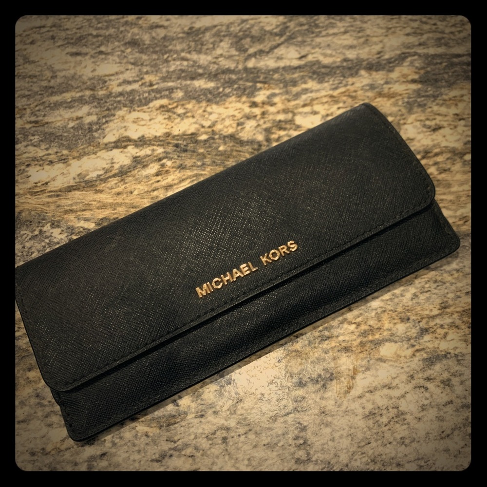 Hardly used Michael Kors wallet